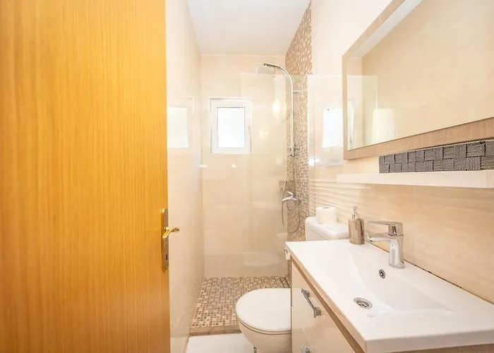 Kristina In With Private Pool, Bbq Villa *